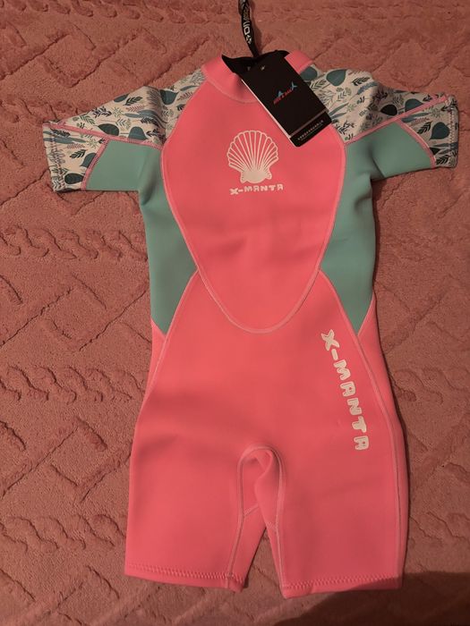 Продаю 2 новых гидро купальника