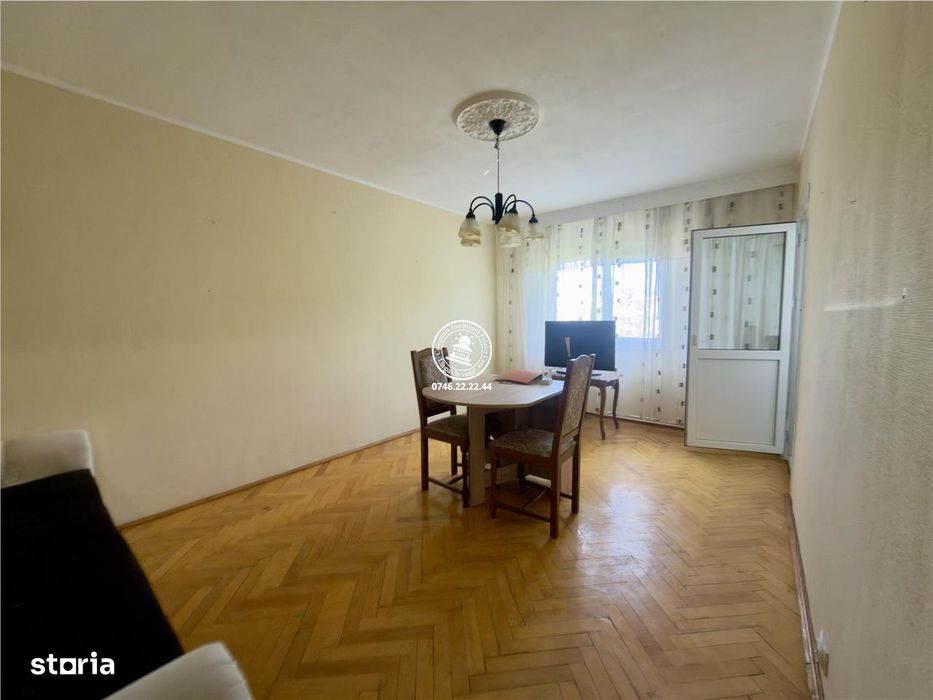 Apartament 3 camere, intermediar, Toma-Cozma