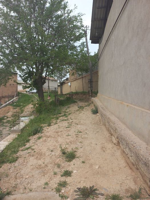 Uchastka uy sotiladi