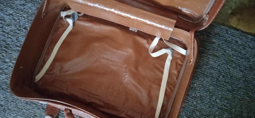 Чемодан Новый размер 60*45*20