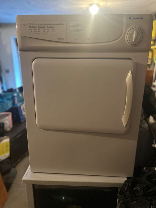 Продавам не-кондензаторна сушилня Candy