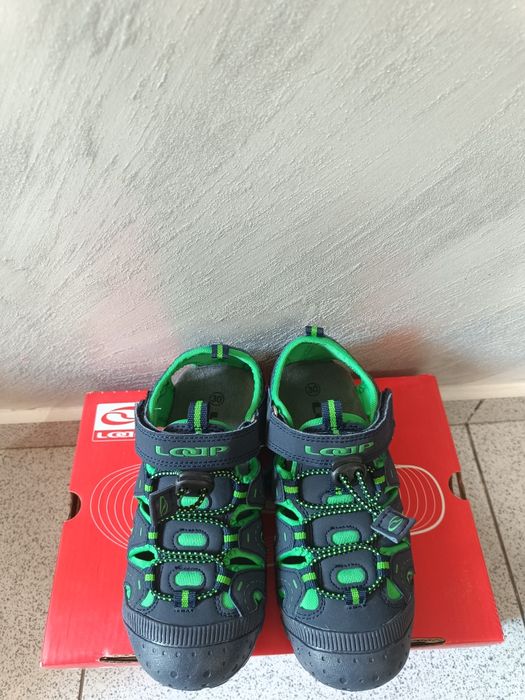 Нови сандали за момче