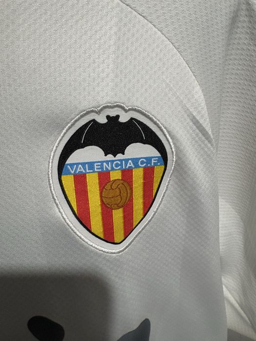 Tricou marca Puma cu Valencia