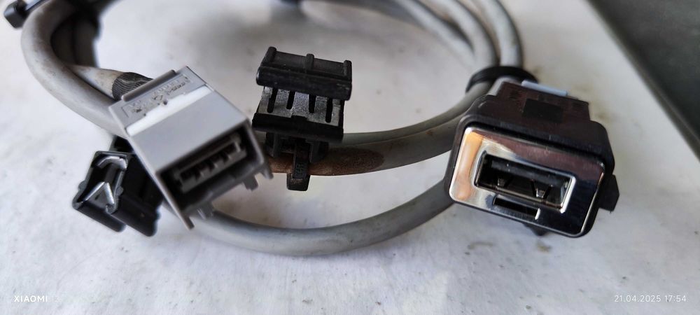 Cablu cu mufa usb Ford