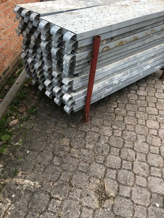 Schela metalica ,poduri metalice,panouri pentru cofrat, sistem pentru cofrat,betoniera,tuburi pentru tras instalatii