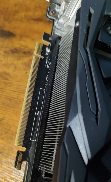 Placă video ASUS ROG STRIX RX 580 8GB – stare foarte bună