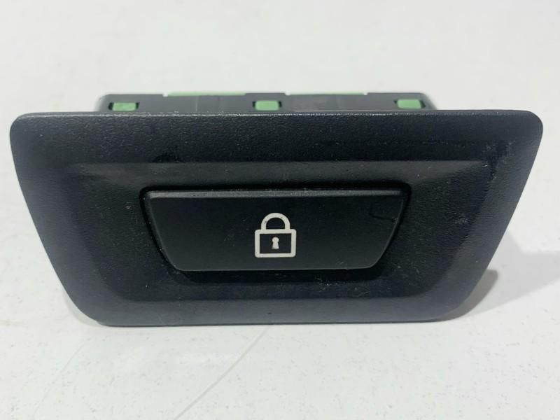 Buton blocare usi BMW Seria 7 (2008-2015) [F01, F02] 9162644