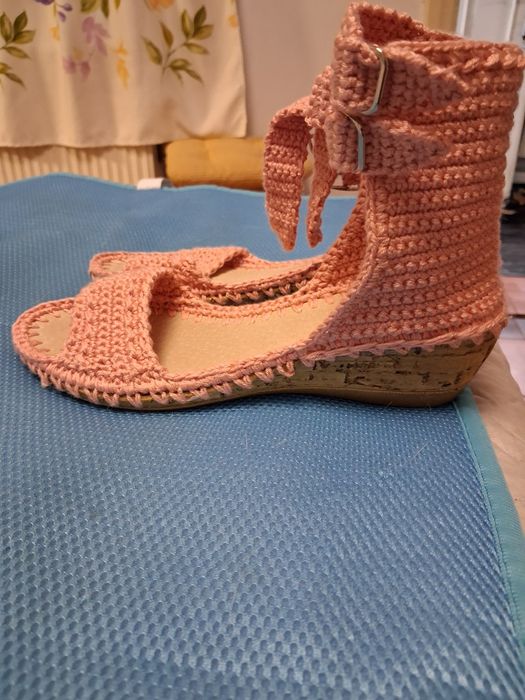 Sandale crosetate