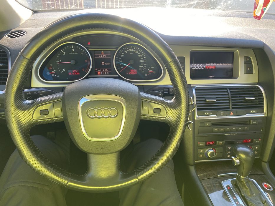 Audi Q7 3.0 TDI recent adus