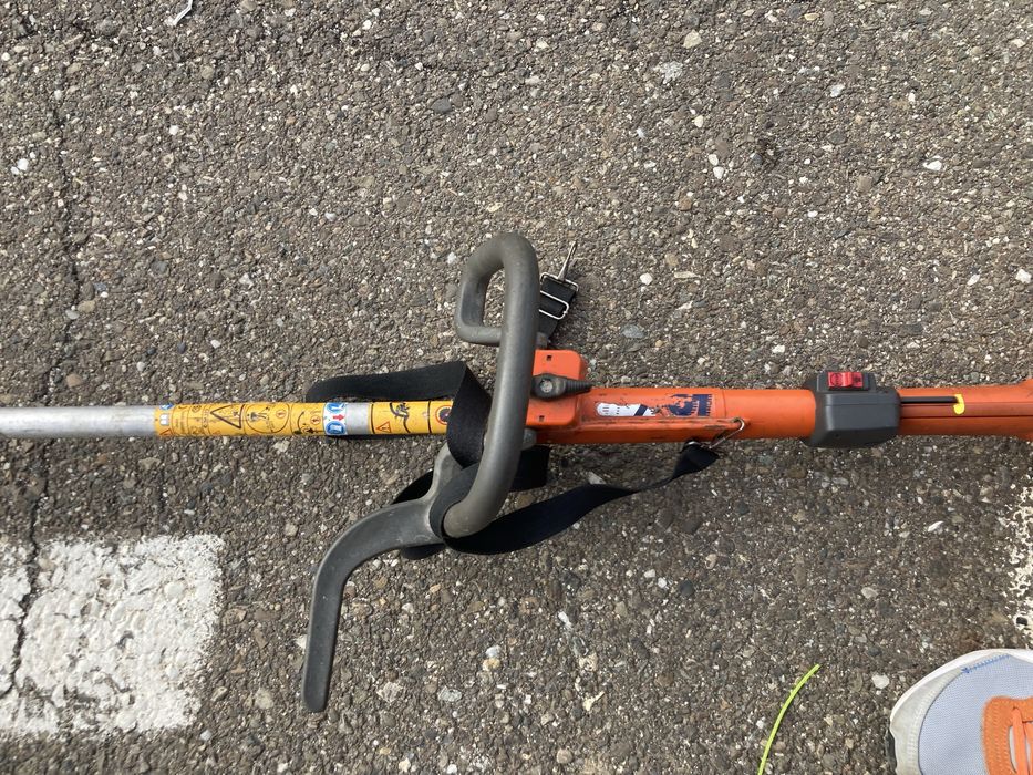 Motocoasa Husqvarna 232RJ Germania