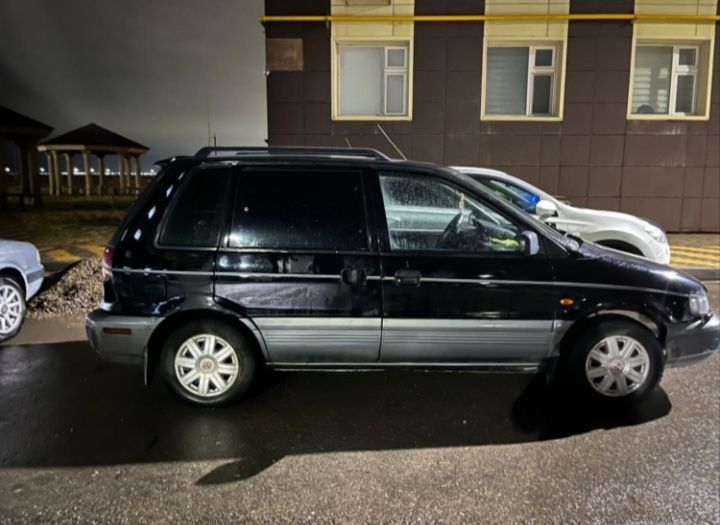 Продам Mitsubishi Space Runner