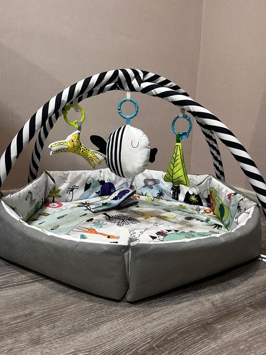 Детский игроаой коврик