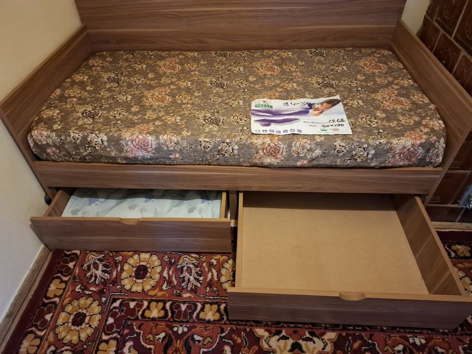 Pat/divan cu 2 sertare plus saltea 90x180cm