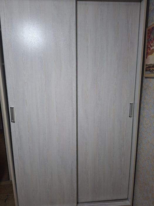 Продаётся комплект мебельный