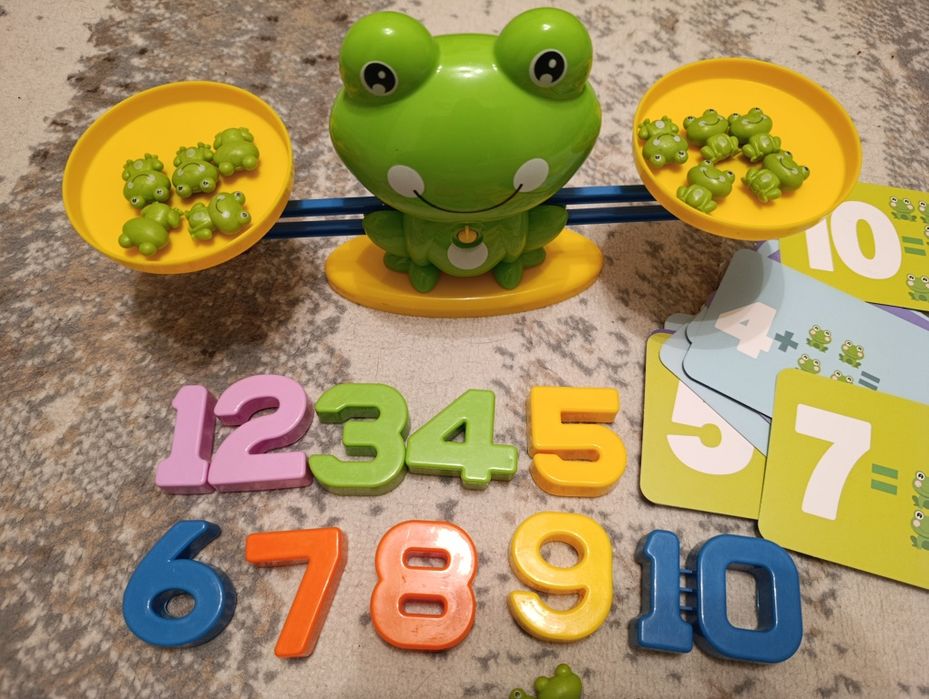 Весы лягушонок. Детские развивающие