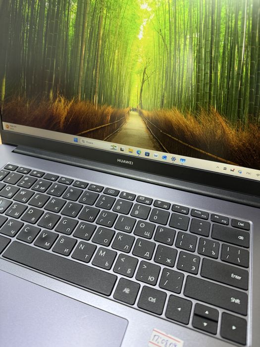 Ноутбук Huawei  Intel Core i7-1165G7