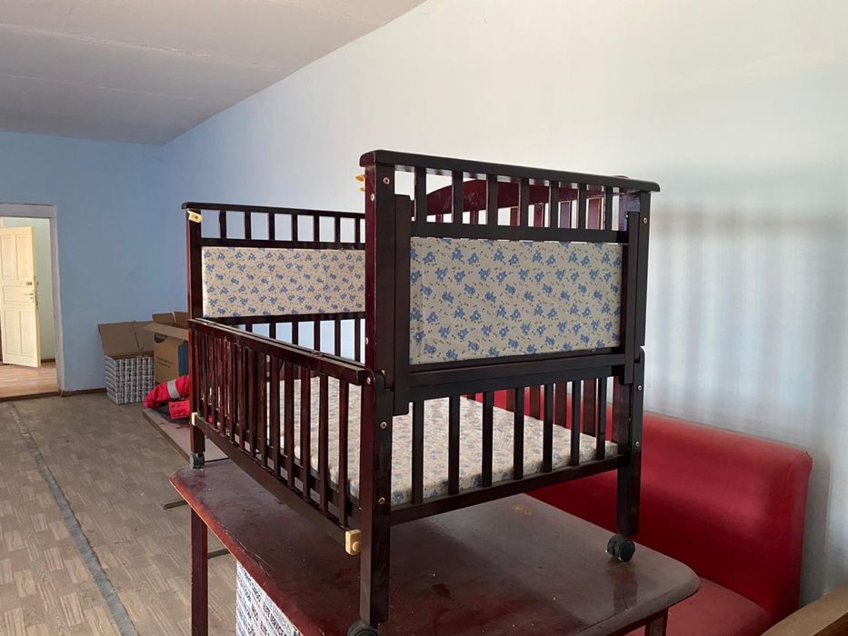 Продается детская  кровать из дерева!