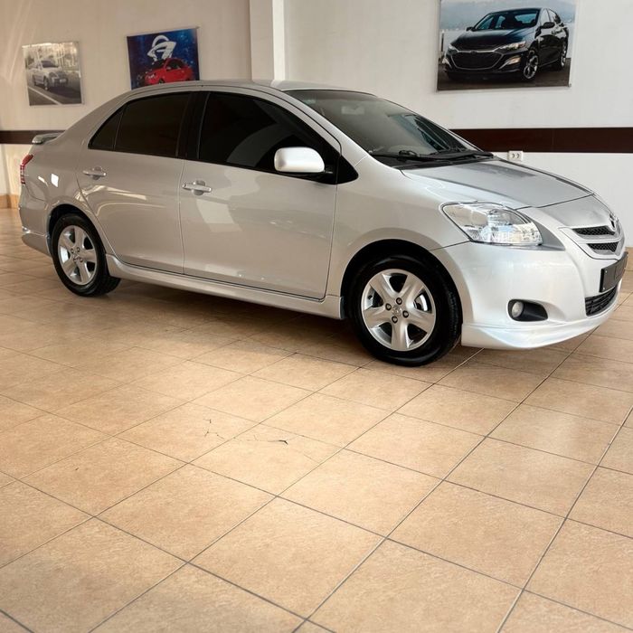 Tayotta Yaris Сотилади