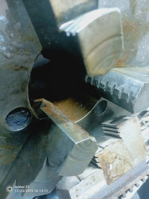 Токарный патрон, сверла