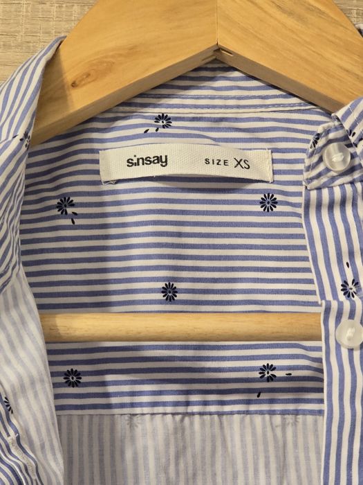 Vand camasa albastra