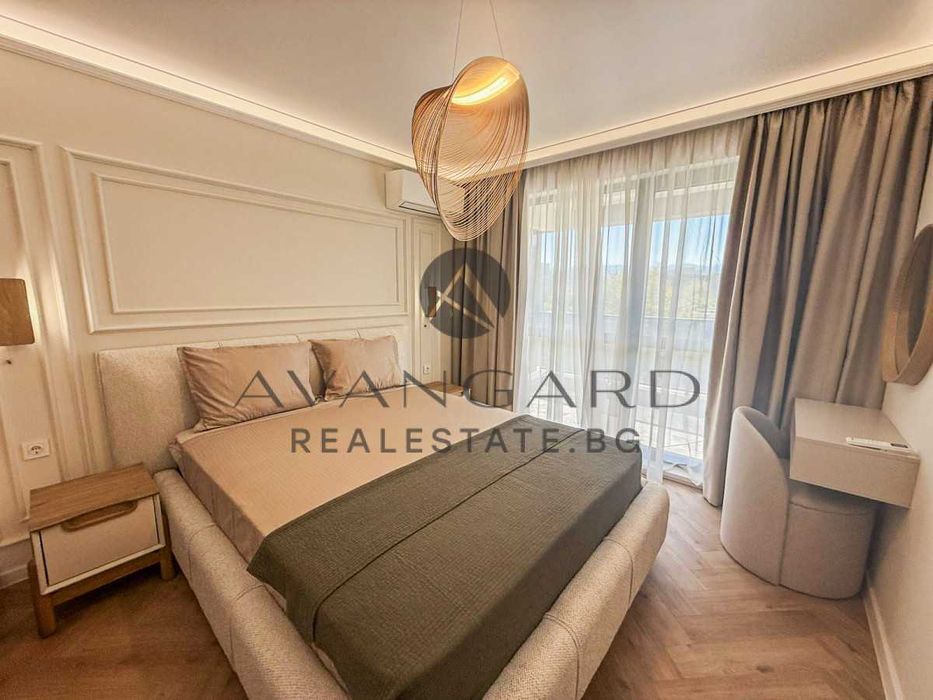 Продава се Тристаен апартамент в Пловдив, Център - 108 кв.м за 2186 €/кв.м - Снимка #4