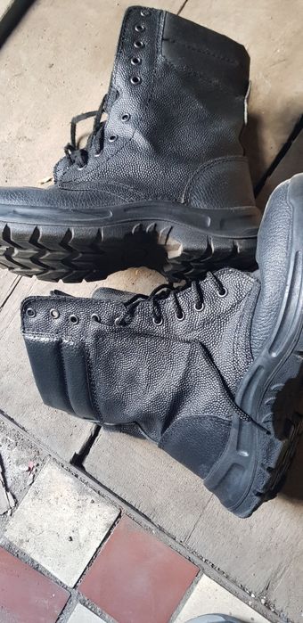 Продам обувь берцы - сапоги