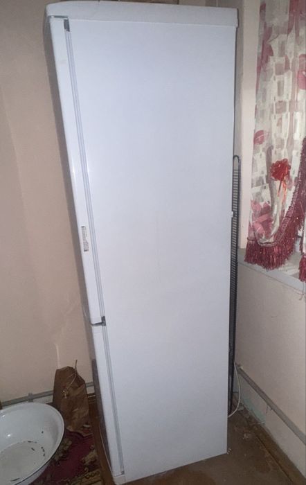 Холодильник 180см