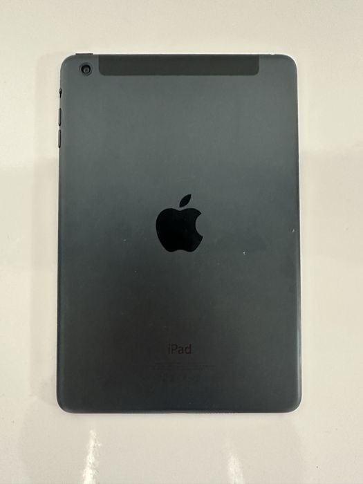 iPad Air cu Sim 16Gb Perfect functionala, Sticla Sparta