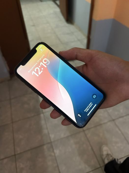 Iphone 11  black