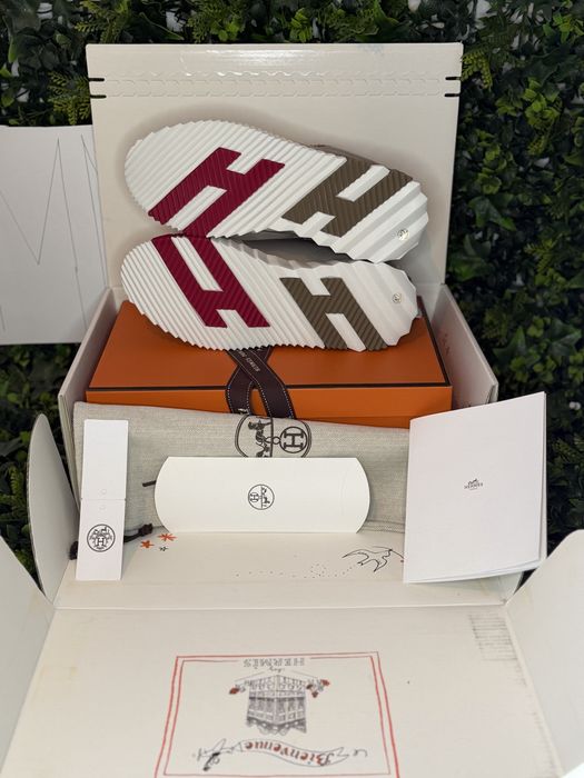Adidași/Sneakers Hermes Bouncing sneakers white and grey sude leather/ premium quality
