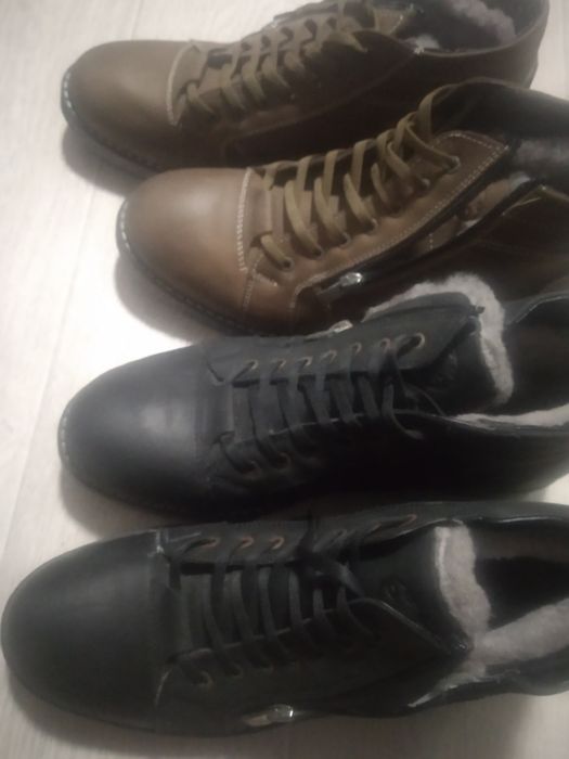 Продается обувь мужская кожанна размер 41  один черного  второй коричн