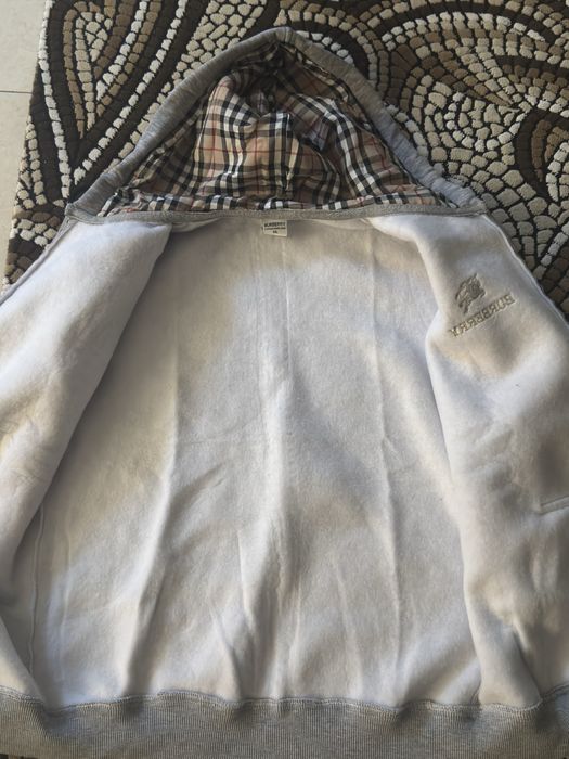 Hanorac burberry gri
