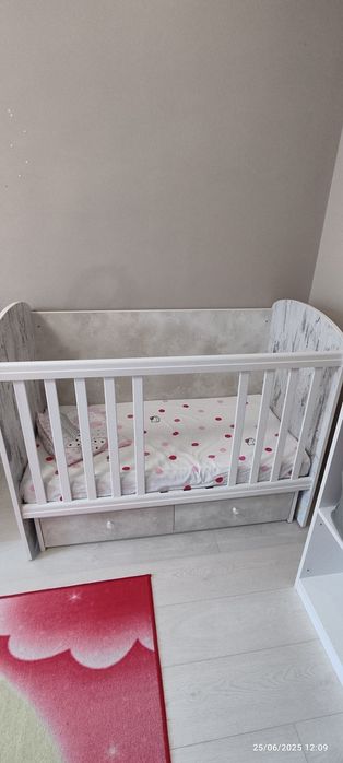 Детски легла с матраци като нови!!!Детска кошарка като нова!!!