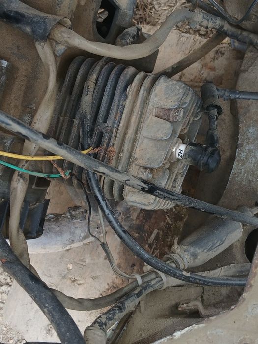 Schimb un scuter piaggio vespa de 80cc 2t