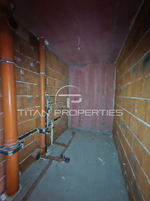 Продава се Многостаен апартамент в Пловдив, Южен - 135 кв.м за 956 €/кв.м - Снимка #9