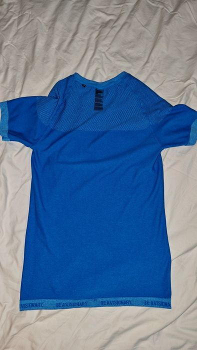 продам оригинальный gymshark phantom v4