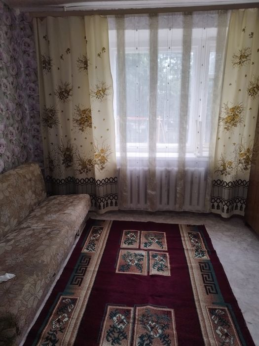 Сдам комнату на длительный срок.
