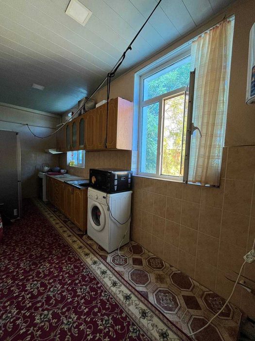 3 хонали квартира барча жихозлари билан сотилади.