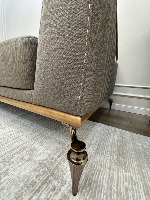 Продам диван !Срочно!