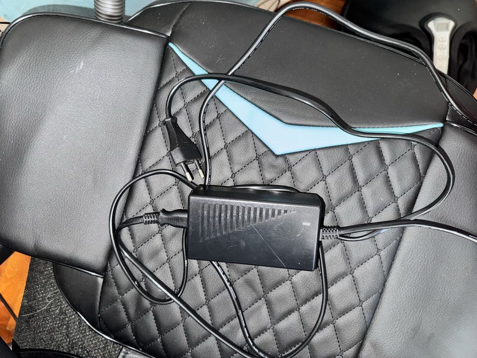 Scaun de masaj multifunctional