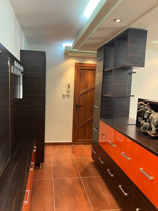 Продава се Двустаен апартамент в Варна, Базар Левски - 63 кв.м за 3937 €/кв.м - Снимка #7