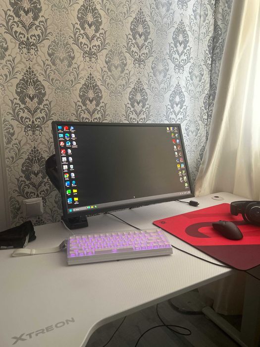 Игровой компьютер с периферией