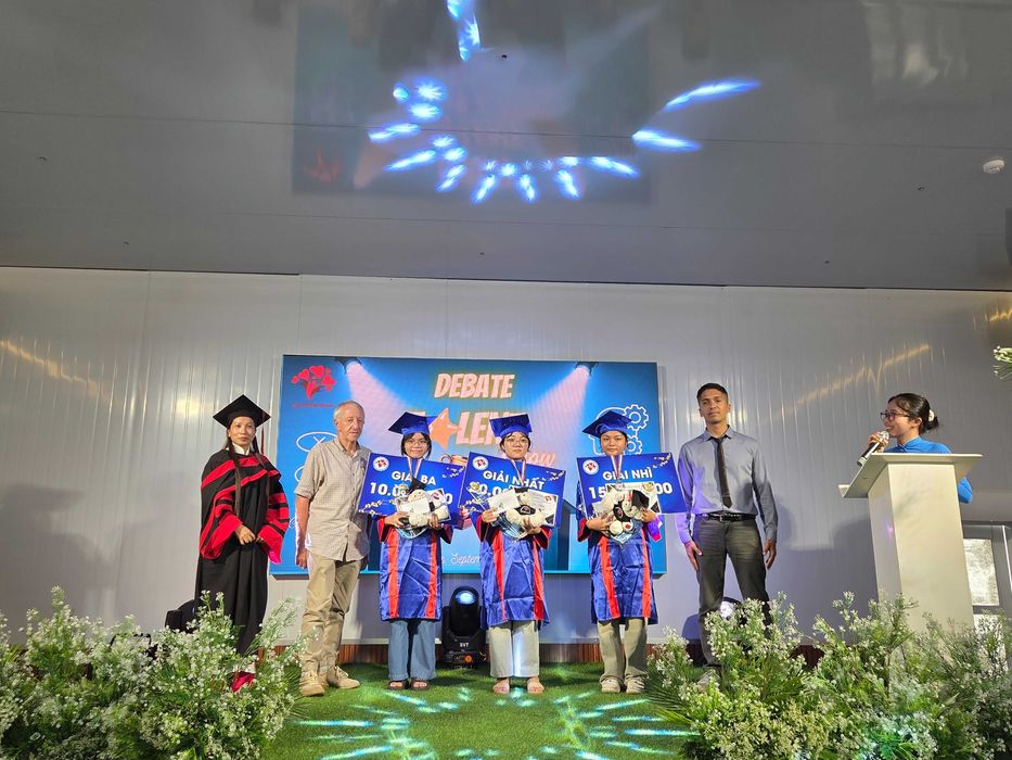 Samarali va qulay Ingliz tili kurslari