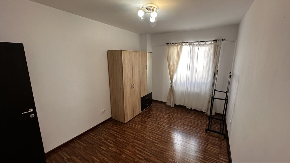 Apartament 3 camere inchiriere