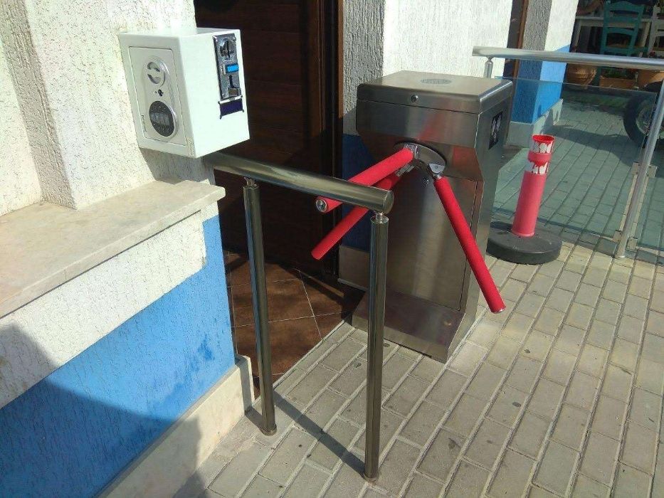 Монетник за контрол на достъп и платени услуги