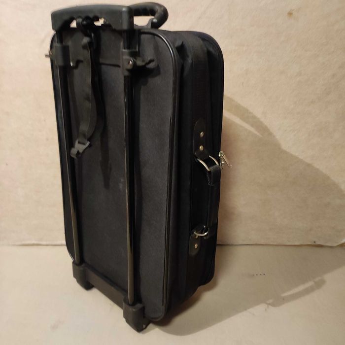 Пътнически куфар - немски  ,модел DWR с колелца и дръжка