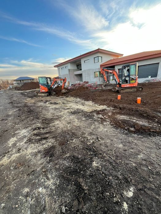 Inchirieri miniexcavator si autobasculanta 3.5 tone