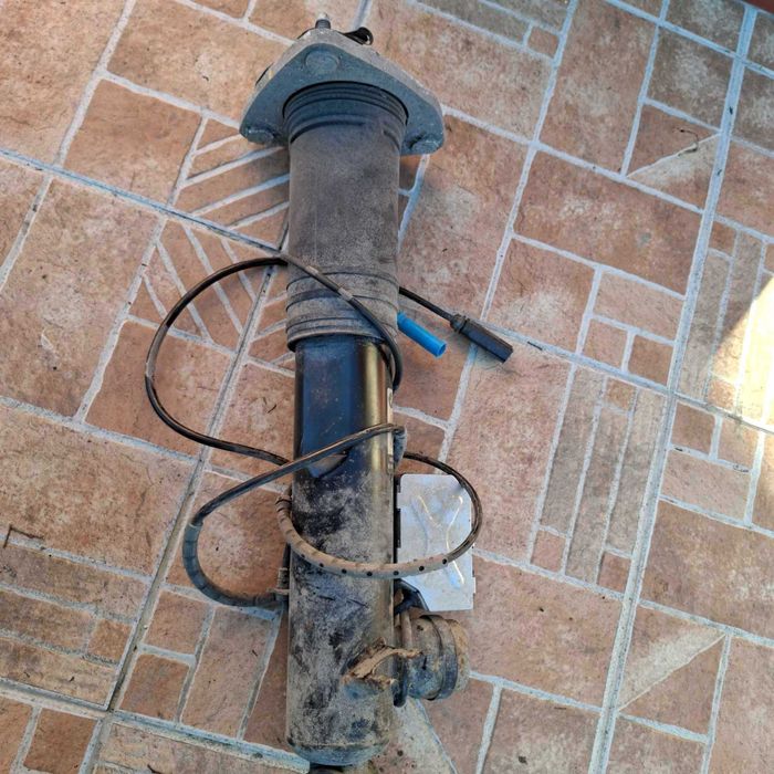 ЕДЦ Е70/E71 EDC Заден десен Амортисьор