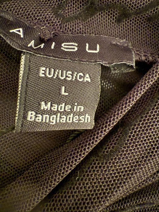 Bluzițe noi cu etichetă