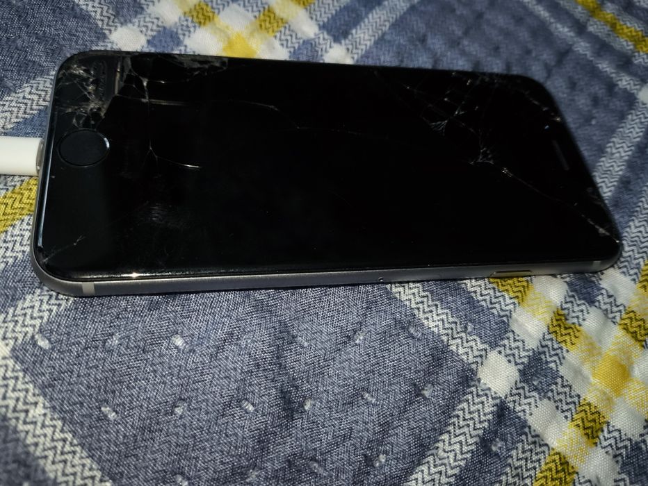 iPhone 6se / на запчасти